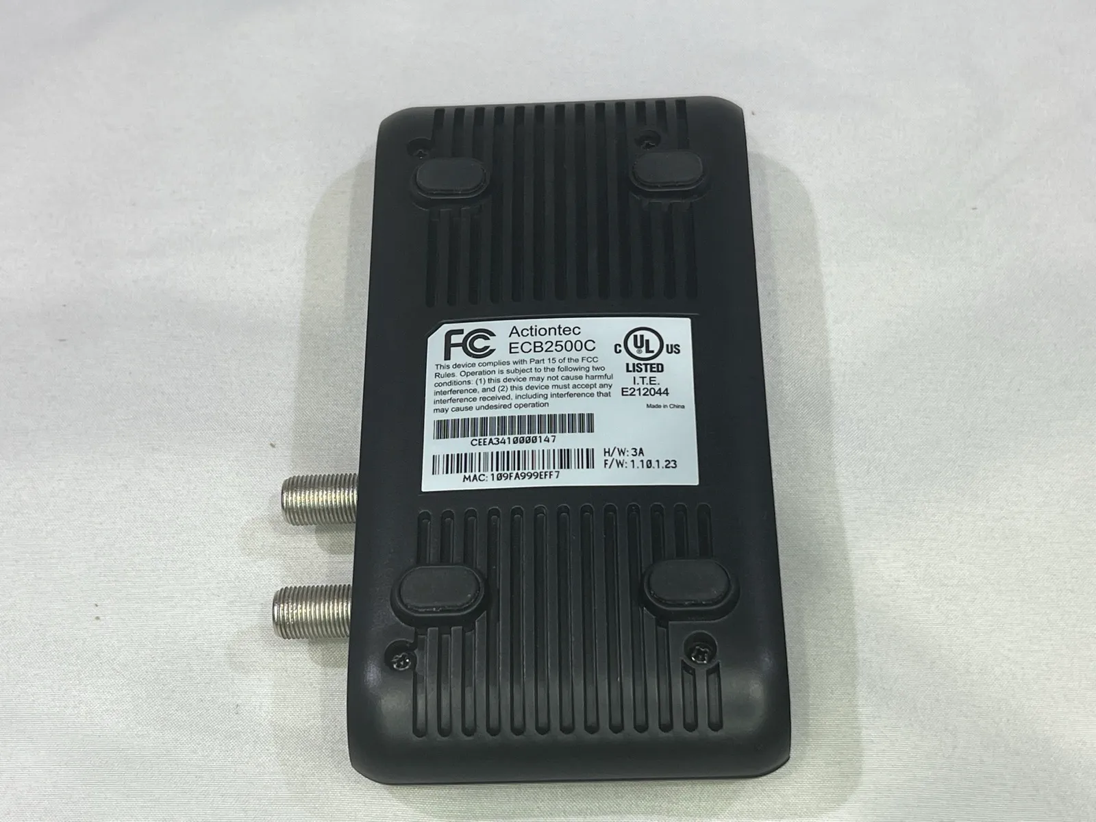 Actiontec ECB2500C Ethernet to Coax MoCA Network Adapter - Gallery Image 2