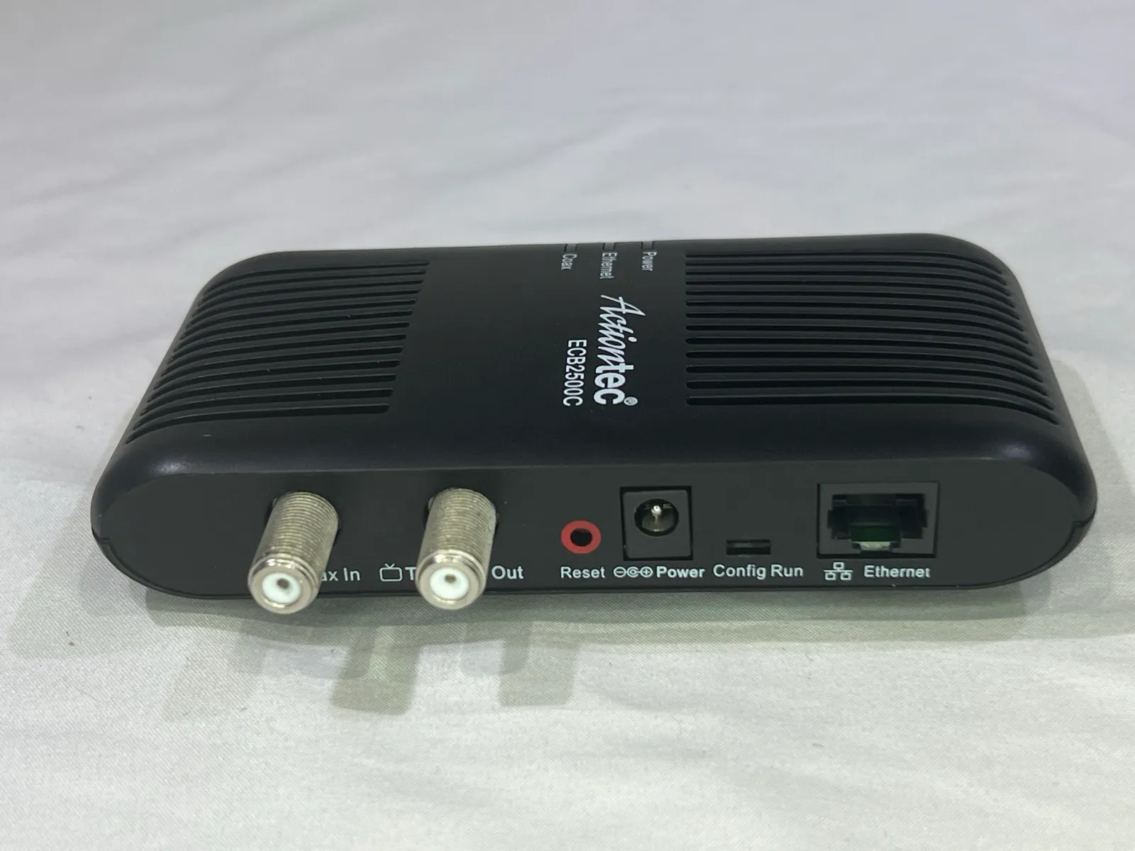 Actiontec ECB2500C Ethernet to Coax MoCA Network Adapter - Gallery Image 3