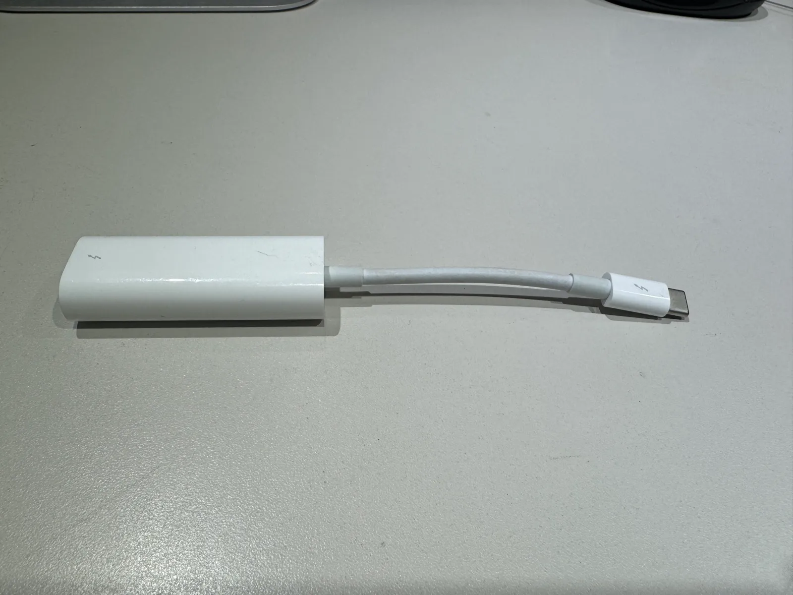 Apple Thunderbolt Display 27-inch MC914LL/A (A1407) - Original Box & Adapters - Gallery Image 4