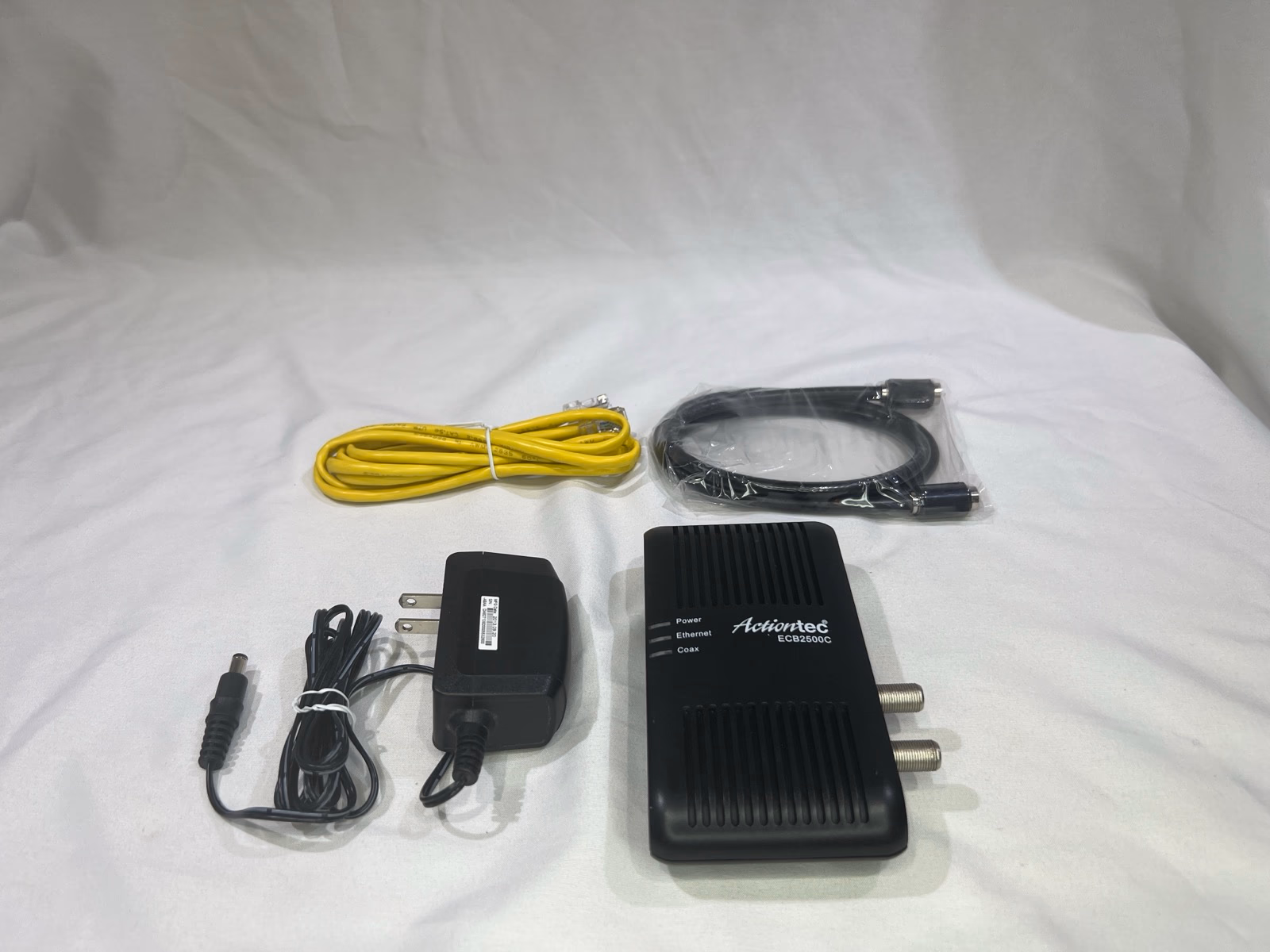 Actiontec ECB2500C Ethernet to Coax MoCA Network Adapter - Primary View