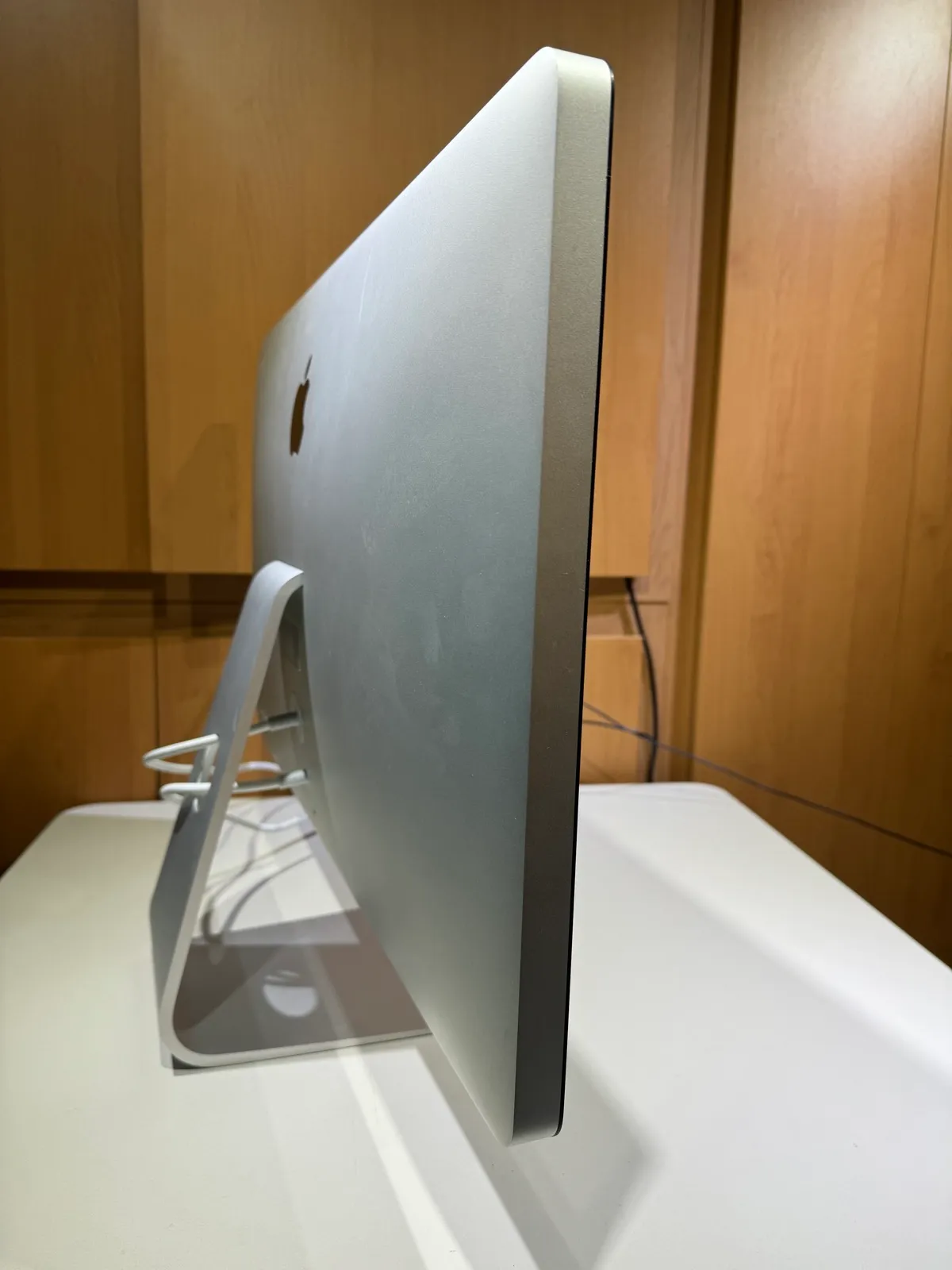 Apple Thunderbolt Display 27-inch MC914LL/A (A1407) - Original Box & Adapters - Gallery Image 7