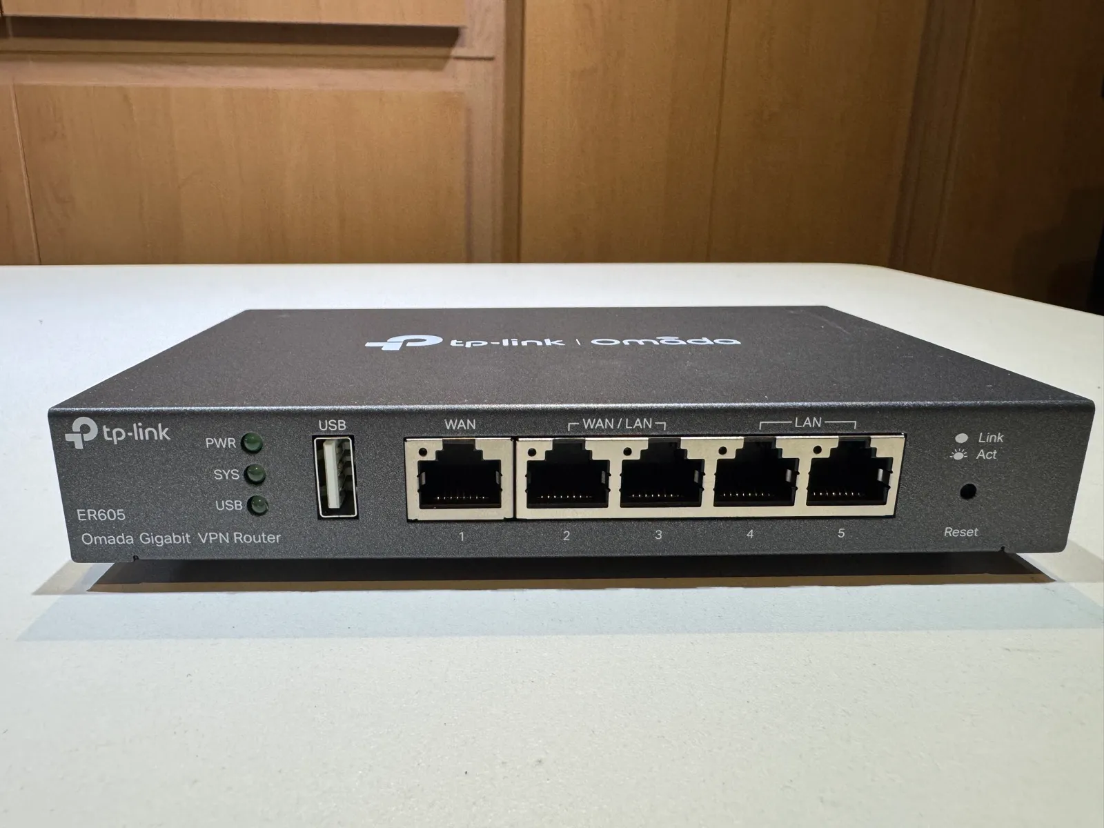TP-Link Omada ER605 Gigabit VPN Router - Like New - Latest Firmware v2.4.3 - Gallery Image 7