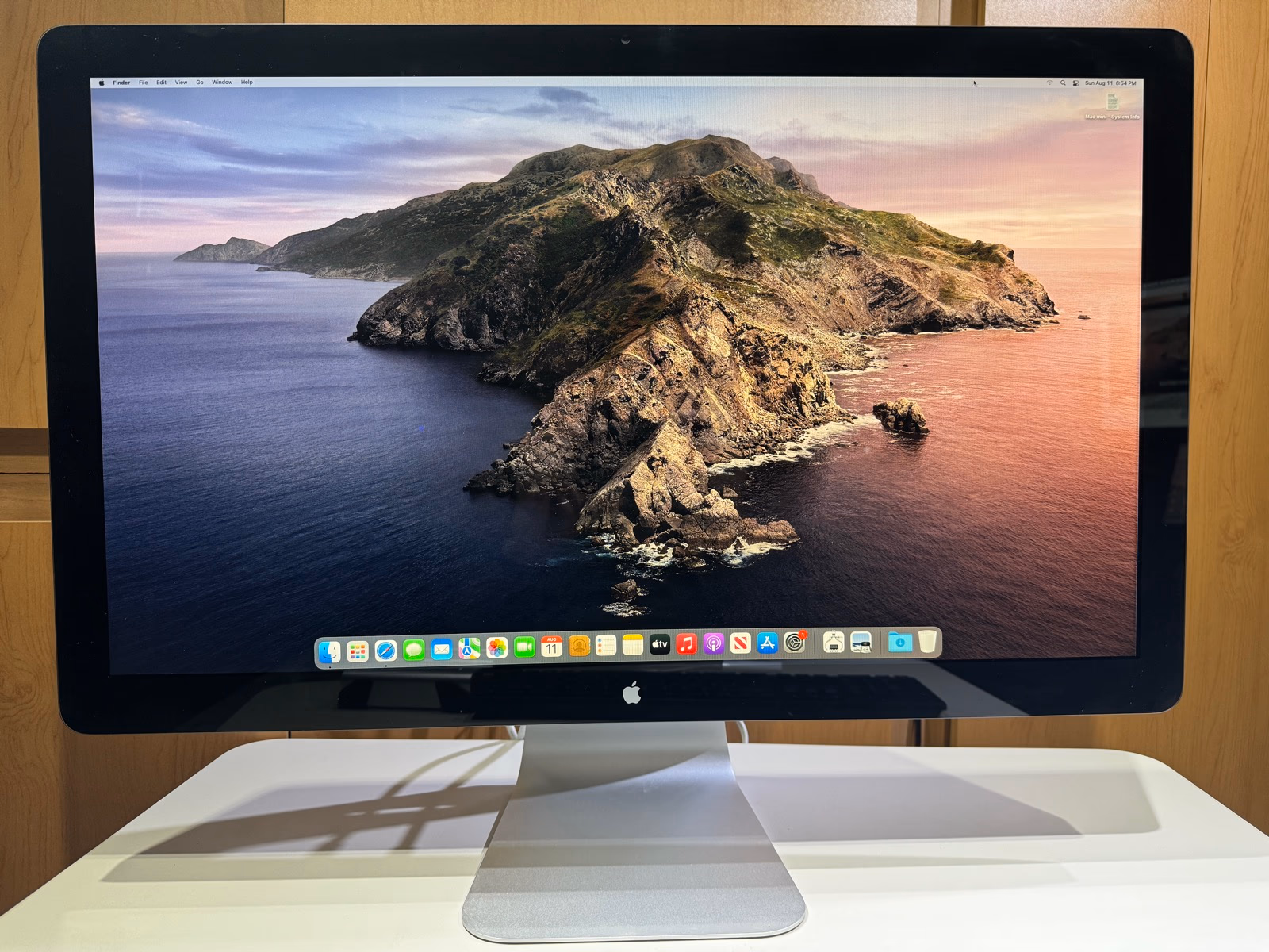 Apple Thunderbolt Display 27-inch MC914LL/A (A1407) - Original Box & Adapters - Primary View