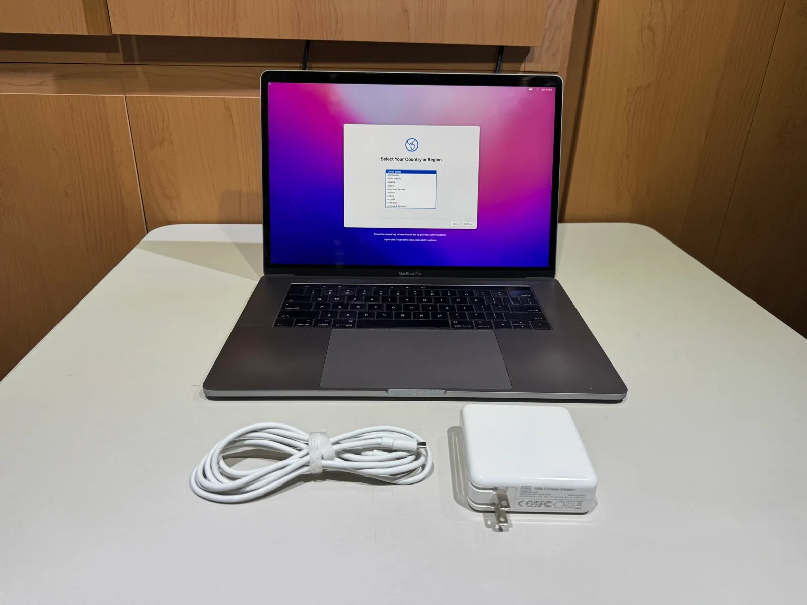 2016 MacBook Pro 15-inch - 16GB RAM - 2TB SSD - Original Box - Excellent Condition - Gallery Image 9